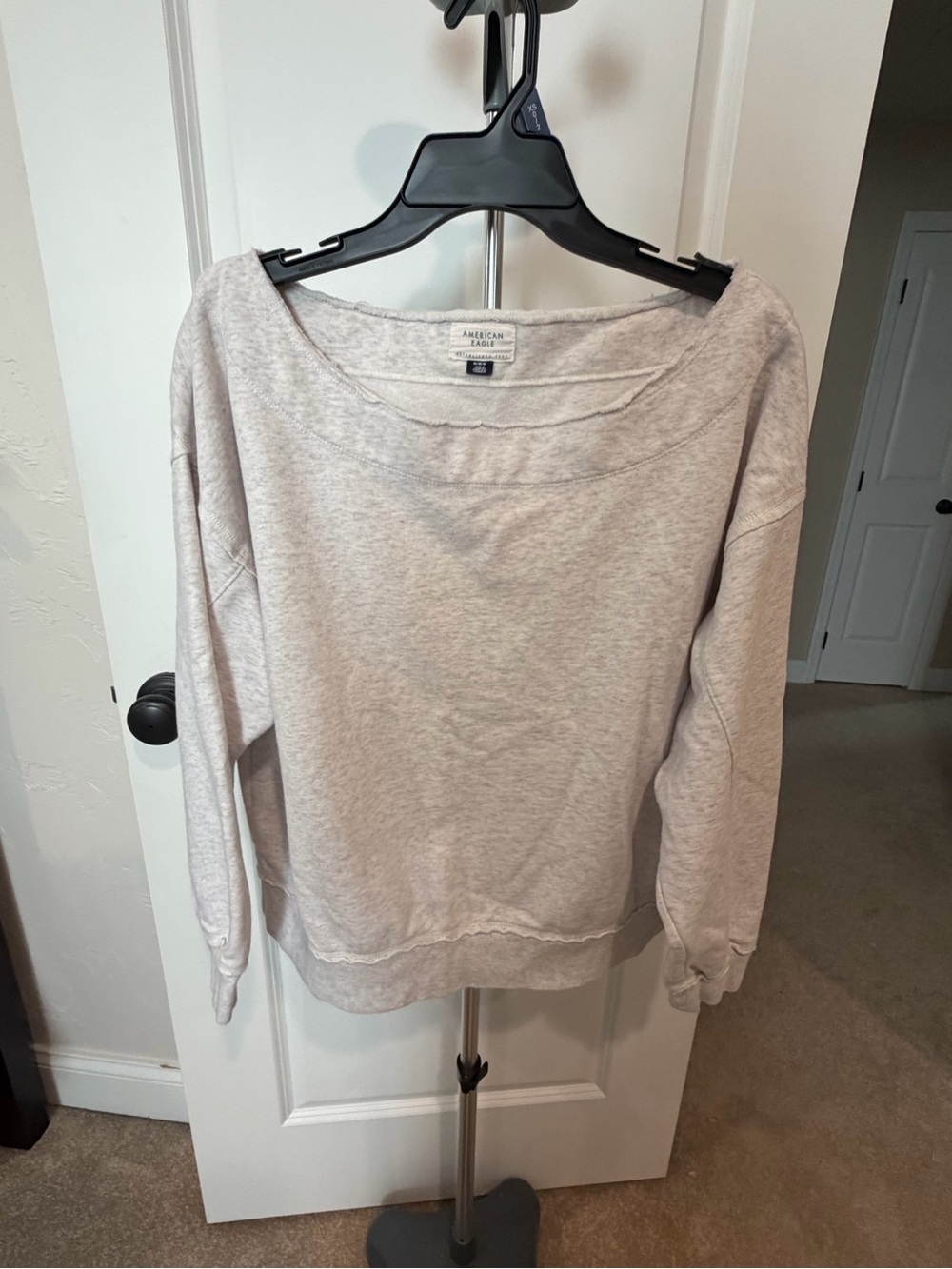 American Eagle Outfitters Light Heather Gray Scoop Neck Sweatshirt